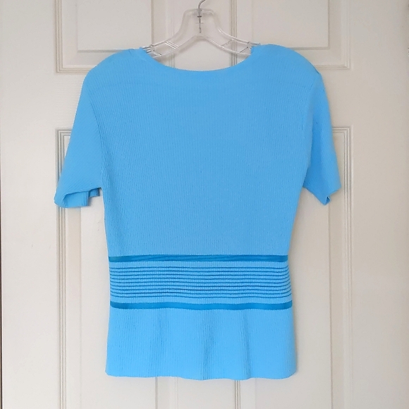 Cotton Blended Lightweight and Stretchable Two pieces Top Set w/multi patterns. - Picture 2 of 6